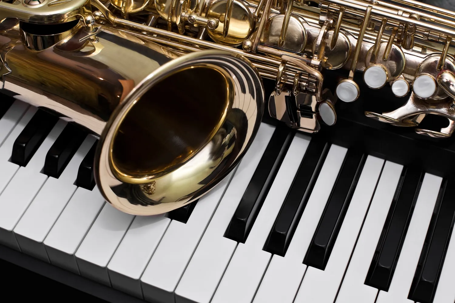 Ile czasu zajmuje nauka gry na pianinie?