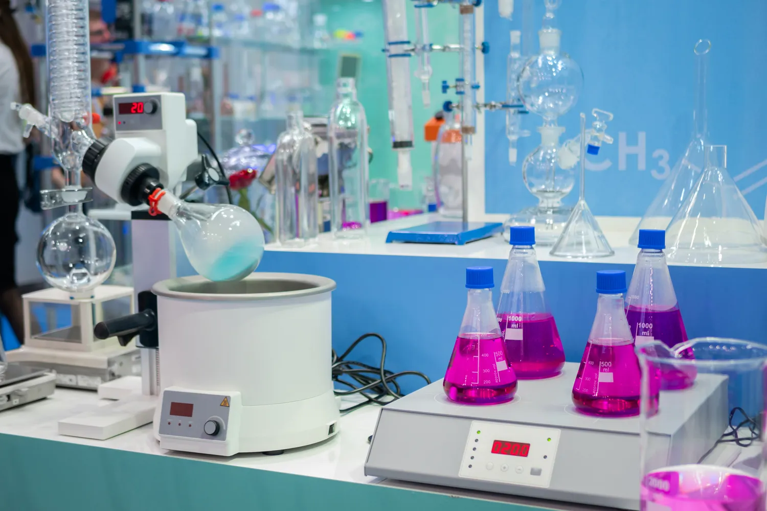 W jaki sposób przyroda jest niszczona przez przemysł?