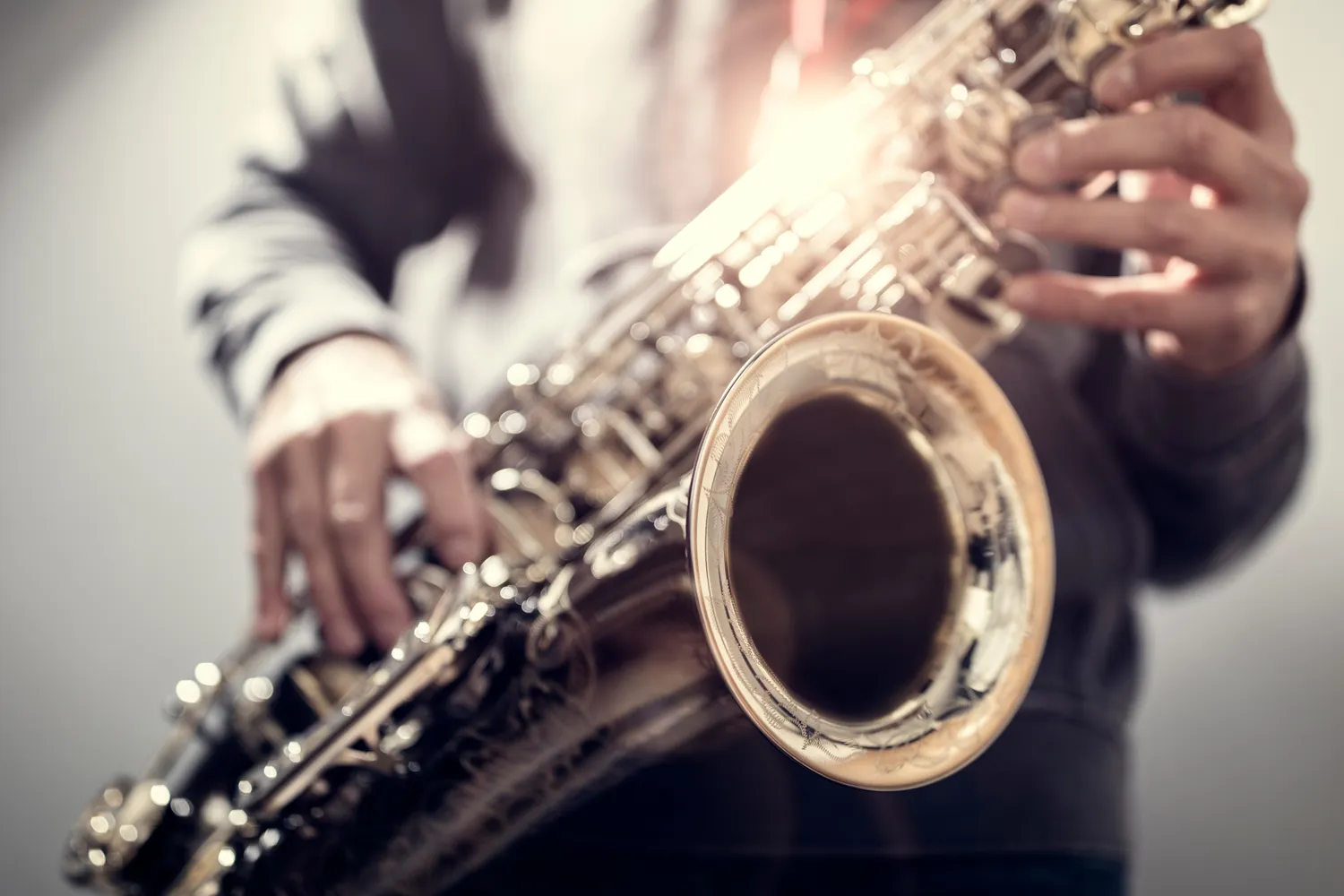 Jak transponuje saksofon tenorowy?